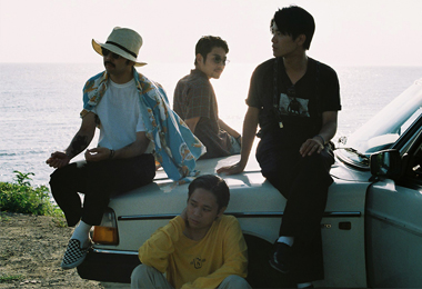 Yogee New Waves